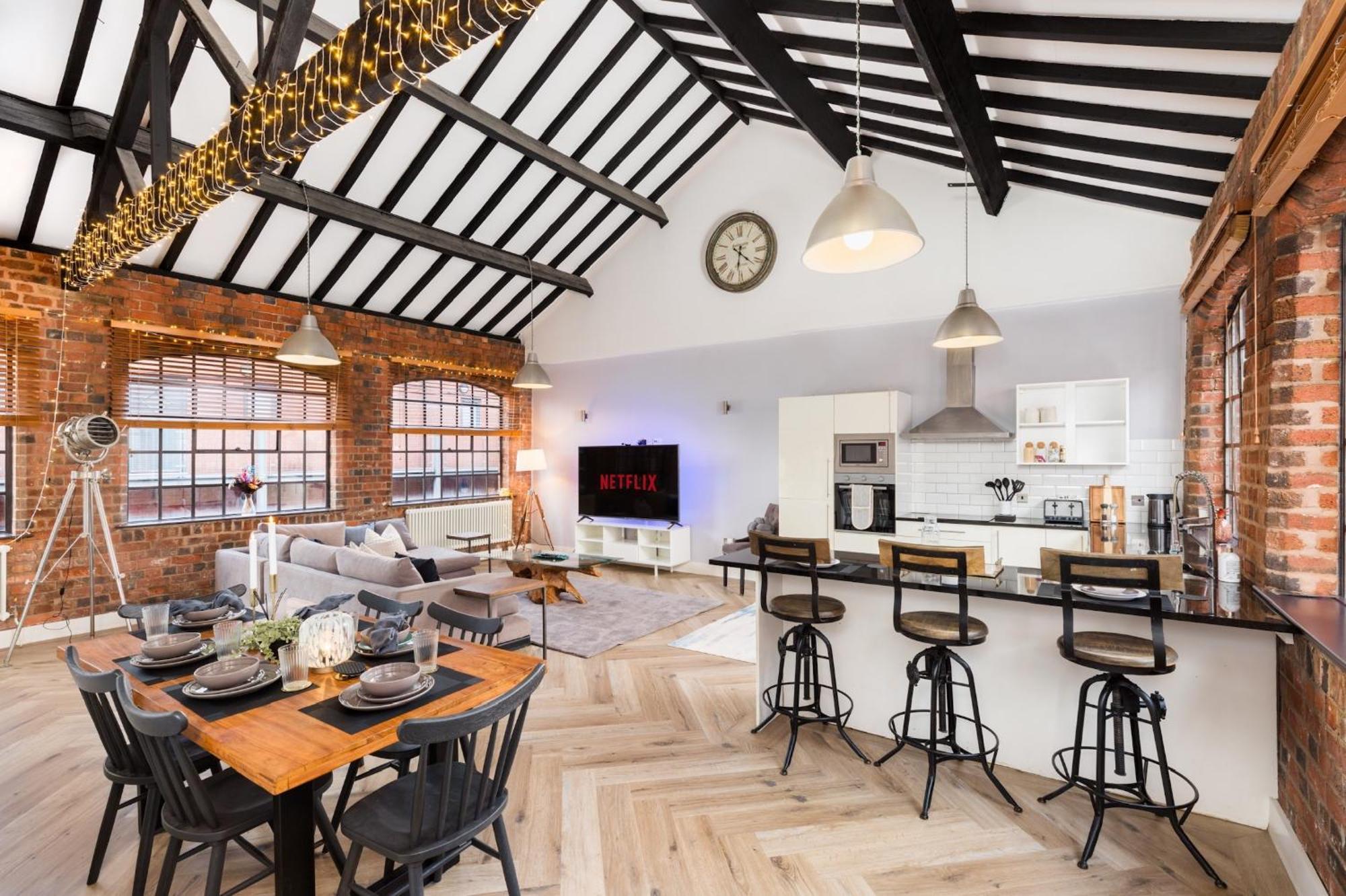 High End Luxury Townhouse In Jq, 4 Bedrooms, Flat Screen Tv In All Rooms, Free Parking, Near Birmingham City Centre Deposit Required Exterior foto